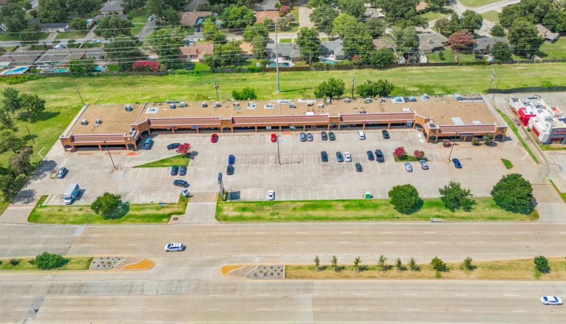 Exceptional Commercial Property in Pantego